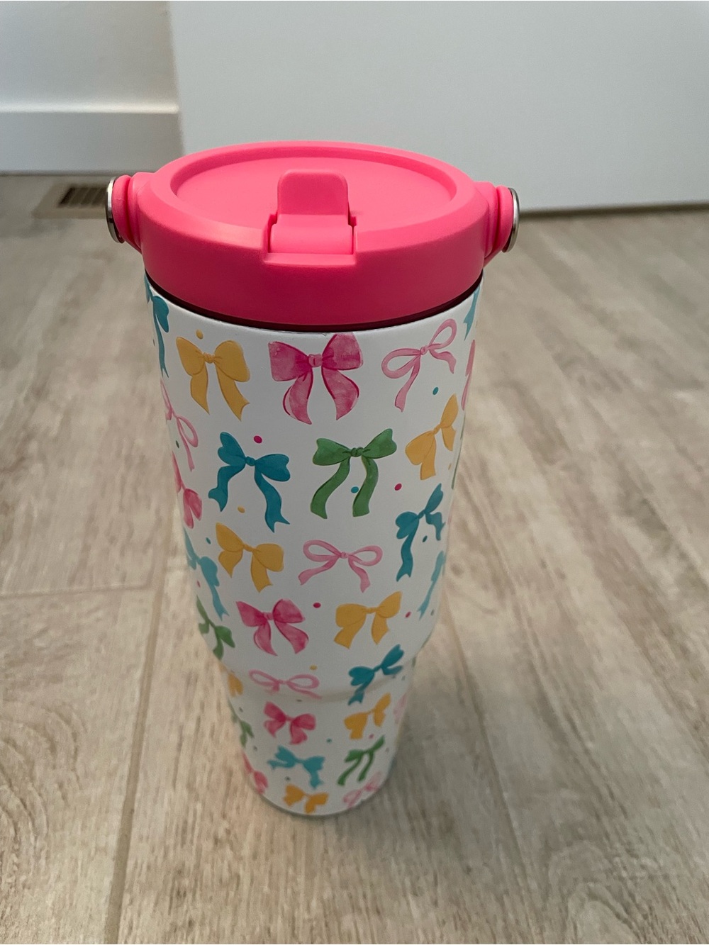 Bright Bows White & Pink 30oz. Metal Tumbler